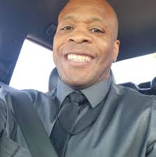 How to perform at Fremont Street Experience in Las Vegas?