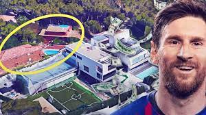 Aug 22, 2019 · we review his life, where he lives with his family, discover the house he now lives in, his troublesome neighbours and the influence his house has had on nearby barcelona el prat airports expansion plans. The Day Leo Messi Finally Cracked And Bought His Neighbors House Oh My Goal Youtube