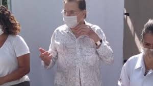 Circula, mais uma vez, na internet a informação que silvio santos teria morrido aos 86 anos. Silvio Santos E Vacinado Contra A Covid 19 E Filha Celebra O Momento