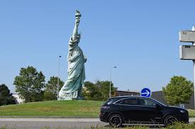 1 — liczba produktów w sprzedaży na etsy odpowiadających zapytaniu „statue de la liberté,, ich średnia cena to 162,54 zł. La Liberte De Bartholdi A Colmar 68066 Sud Drome