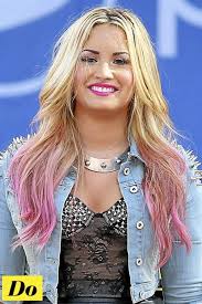 Demi lovato wavy pink choppy layers, side part, sideswept. Pink Ombre Demi Lovato Blonde Hair Demi Lovato Hair Celebrity Hair Inspiration