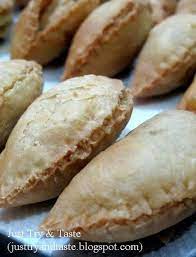 Resep Pastel Pastry Bumbu Kari Garing Renyah Makanan Makanan Dan Minuman Makanan Enak