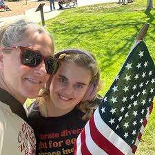 EASY MELTED SNOWMAN COOKIES