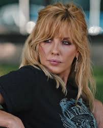 Today we celebrate Kelly Reilly's birthday