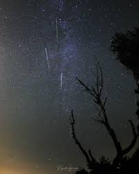 The waxing crescent moon sets around 10 pm local time, setting a dark. 10 Tips For Planning And Photographing The Perseids Meteor Shower Fstoppers