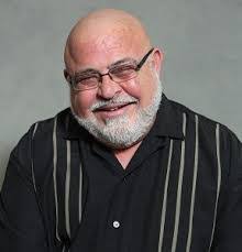 Al Lomas's Instagram, Twitter & Facebook