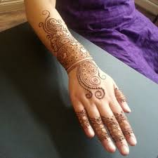 Pin By Renata Gallani On Hennaya S Gallery Bridal Henna Designs Hand Henna Henna