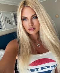 Sabrina Pendleton's Instagram, Twitter & Facebook