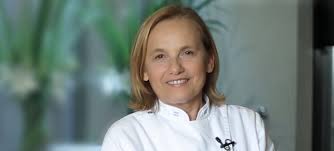 Teleshow tenso debate entre silvina escudero y dolli irigoyen sobre el uso de animales vivos en la cocina la bailarina y la chef fueron dos de las invitadas a almorzando con mirtha legrand con. Dolli Irigoyen Dolli Restaurante Great Chefs
