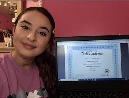 MHS students obtain substitute teaching certification