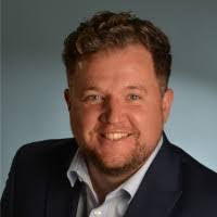 Daniel Canning's Instagram, Twitter & Facebook