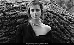 Emma charlotte duerre watson was born in paris, france, to british parents, jacqueline luesby and chris watson, both lawyers. 7izmfoii6sopwm