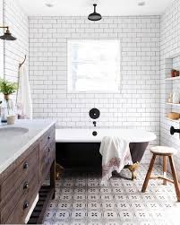 This Is Rustic Modern Farmhouse Bathroom With White Subway Tile Black Claw Foot Modern Farmhouse Bathroom Bathroom Remodel Master Farmhouse Master Bathroom