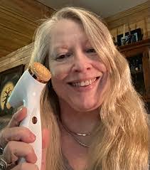 Jamie Otten's Instagram, Twitter & Facebook