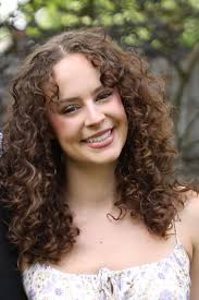 Who is a good curly hair specialist in Greenville, SC?