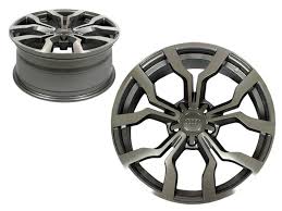 Audi R8 V10 Design 18 Machine Grey Finish Alloy Wheel Audi R8 V10 Car Wheel