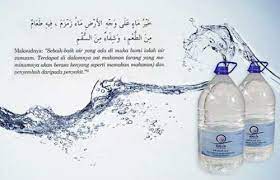 Air zamzam pertama kali muncul dalam kisah siti hajar yang sedang berusaha mencari makanan serta minuman untuk saya minum air zamzam untuk tiga hal: Ternyata Ini Manfaat Air Zam Zam Bagi Kesehatan Alifah Tour Travel Umroh Terbaik Di Indonesia