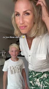 Gulle! Han ville så gärna göra den här med mig, men fick kämpa med texten  ❤️ #foryou #fördig #4u