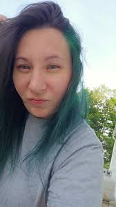 Jessica G (@hippiechick8274)