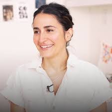 Britney Grimes's Instagram, Twitter & Facebook