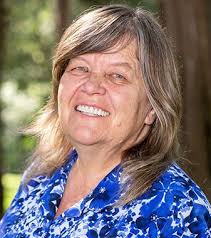 Cynthia Weller's Instagram, Twitter & Facebook