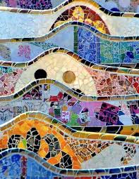 Le Parc Guell L Auberge Espagnole Art De La Mosaique Gaudi Mosaique Gaudi