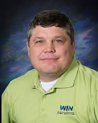 Ken Earp's Instagram, Twitter & Facebook