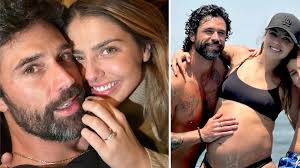 Matías Novoa y Michelle Renaud: pareja se reúne y publican tierna foto con  su bebé Milo