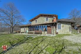 Nutze jetzt die einfache immobiliensuche! Toskana Chalet In Den Bergen Kaufen Romolini Christie S