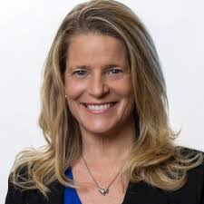 Elizabeth Yen's Instagram, Twitter & Facebook