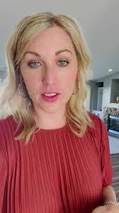 Carol Wnuk's Instagram, Twitter & Facebook