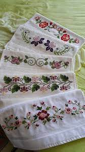 Etamin Islemeli Havlu Kenarlari Ve Semalari 131 131 Etamin Havlu Islemeli K Floral Cross Stitch Pattern Cross Stitch Flowers Cross Stitch Embroidery