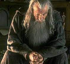 Gandalf the grey smoking pipe. Ian Mckellen Lord Of The Rings E Posts Faq 17 October 2001