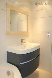 Autrefois réservée aux seules ablutions et autres soins corporels, la salle de bain est aujourd'hui un endroit où l'on reste et où l'on aime passer du temps. 7 Idees De Repeindre Meuble Laque Repeindre Meuble Laque Repeindre Meuble Repeindre Meuble Salle De Bain