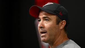 Bombers make call to extend coach's contract, debuts confirmed