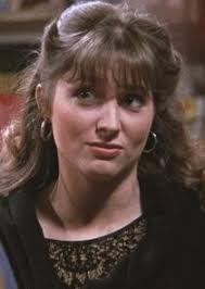 Jerry: (Bulong sa sarili): "[Naku... Ano kaya 'to?]" Vanessa: "Bakit hindi  ka mag-relax at hubarin ang jacket mo?" Jerry: "Ay, hindi pwede. Madali  akong lamigin." Vanessa: "Ang macho naman." Jerry: "Tapos naka-short