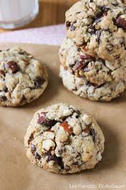 Cookies Aux Amandes Noisettes Chocolat Noir Et Fleur De Sel Recette Cookies Chocolat Cookies Recette Cookies Et Biscuits