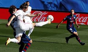 + body measurements & other facts. Real Klare Tendenz Bei Modric