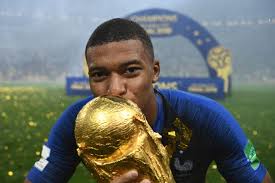 Мбаппе килиан (mbappé kylian) футбол нападающий франция 20.12.1998. French World Cup Winner Mbappe Wants To Play At Tokyo 2020