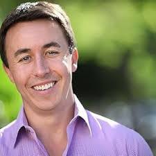 Mike Spratt's Instagram, Twitter & Facebook