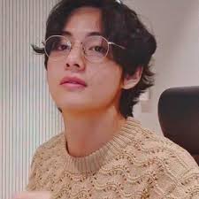 On Twitter In 2020 Cat Eye Glass Kim Taehyung Tiered