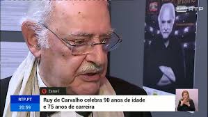 Ruy de carvalho, que iniciou a sua carreira profissional com 17 anos de idade, estudou teatro no conservatório nacional de lisboa e foi o primeiro ator a representar na televisão portuguesa com o. Homenagem A Ruy De Carvalho Nos Seus 90 Anos