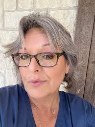 Has your makeup and hair cooperated with your outfit today?