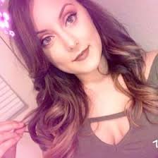 Haley Daniels (haleykenns)