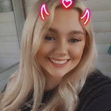 Allison Kay's Instagram, Twitter & Facebook