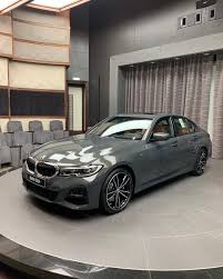 Bmw 330i 4 Cylinders Twinpower Turbo 258 Hp Torque 400 Nm 0 100 5 8 Sec Bmw Uae Minicooperjcw Bmw Bmw Car Sports Car