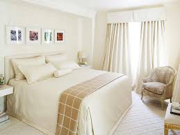 Amenajarea Unui Dormitor Mic Cu Gust Small Bedroom Decor Bedroom Furniture Layout Small Bedroom Interior