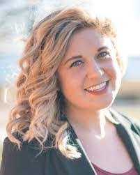 Amanda Laudenbach's Instagram, Twitter & Facebook