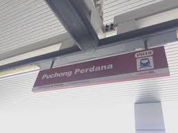 The station accommodates 2 side platforms with 2 tracks. Kuala Lumpur Walk Pics Kuala Lumpur Lrt Puchong Perdana Station