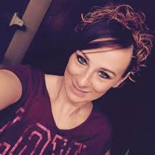 Denise Knauer (@NiseyKnauer)